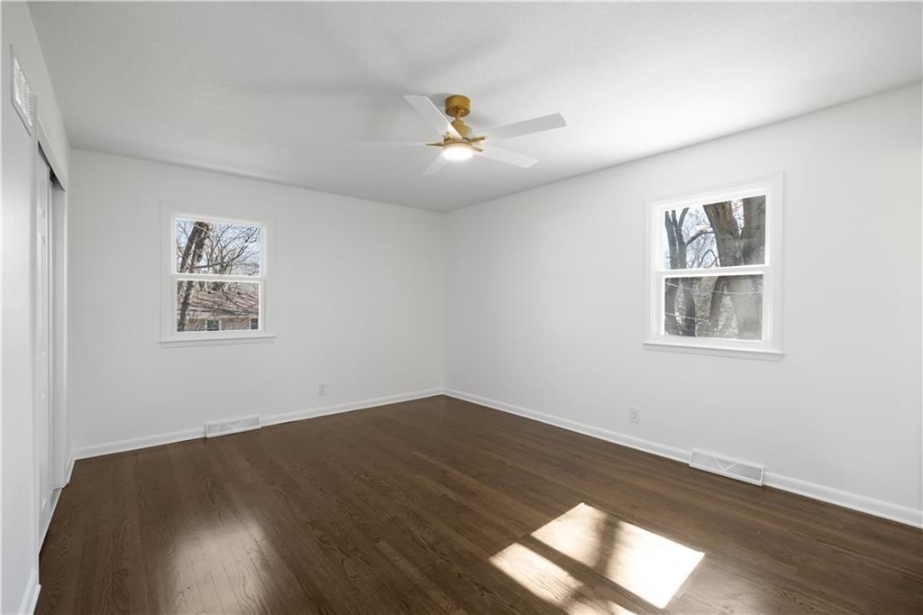 9211 W 76th Street — photo 14