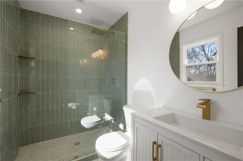 9211 W 76th Street — photo 16