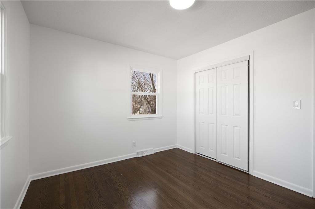 9211 W 76th Street — photo 18