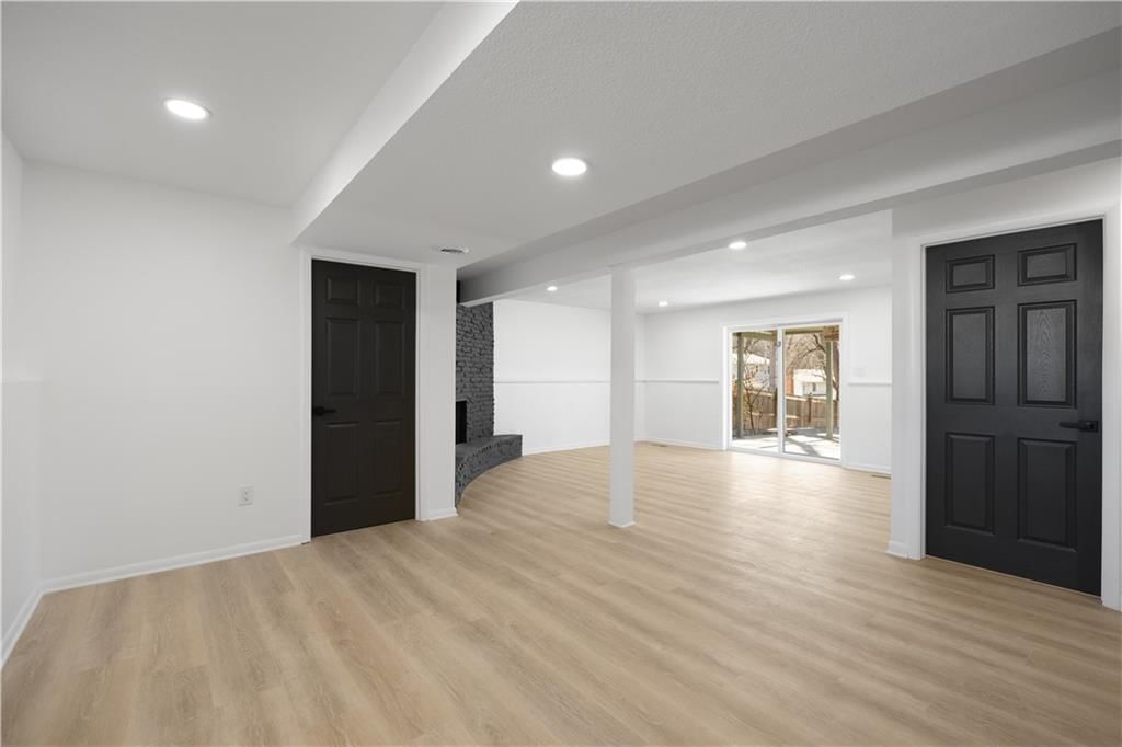 9211 W 76th Street — photo 19