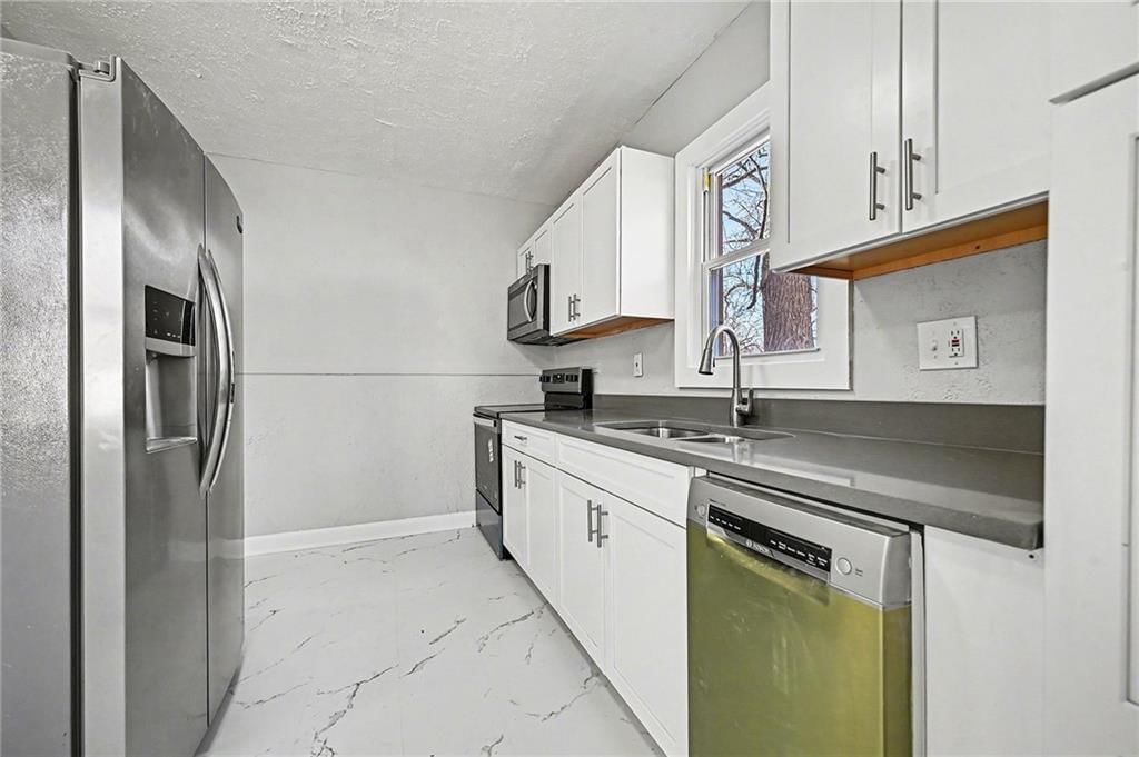 1518 E 76th Street — photo 8