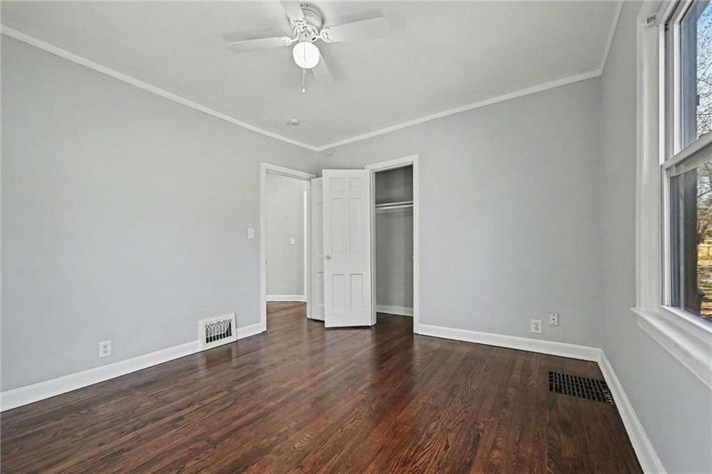 1518 E 76th Street — photo 10