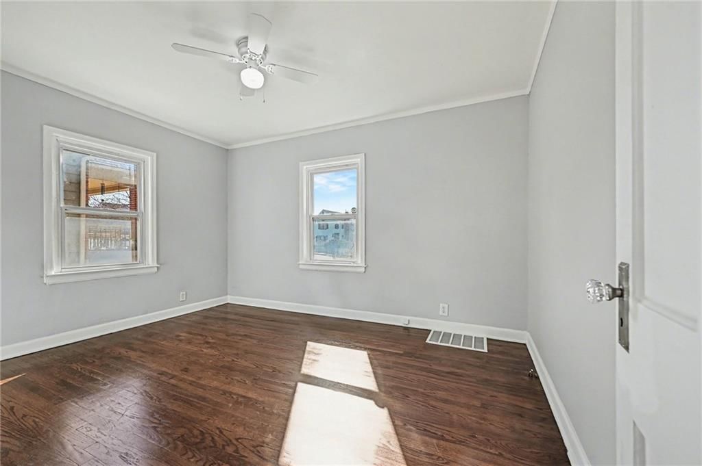 1518 E 76th Street — photo 11