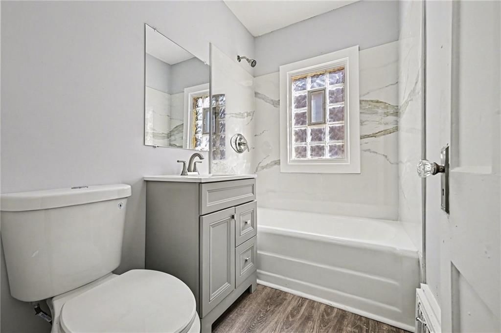 1518 E 76th Street — photo 14