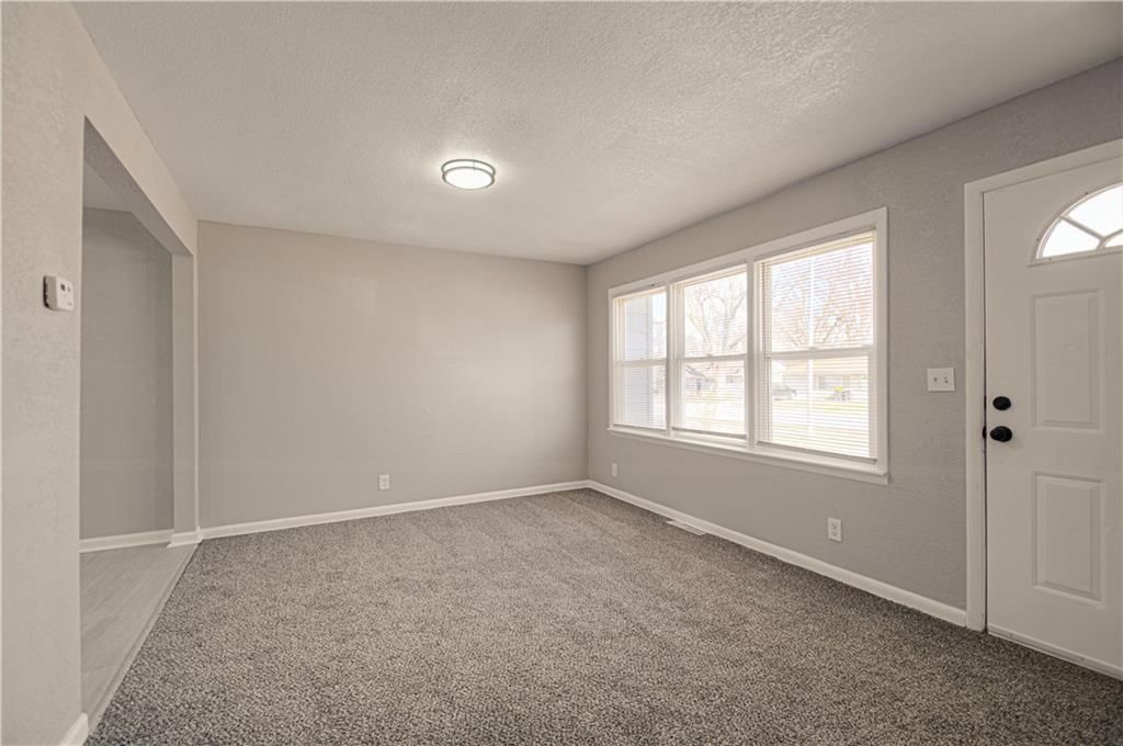 10812 Bennington Street — photo 11