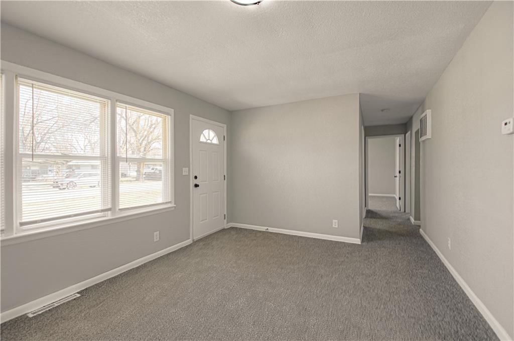 10812 Bennington Street — photo 13