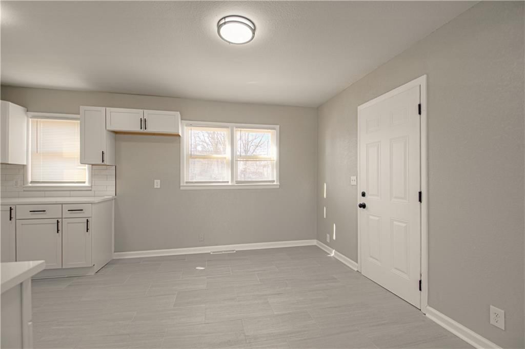 10812 Bennington Street — photo 14