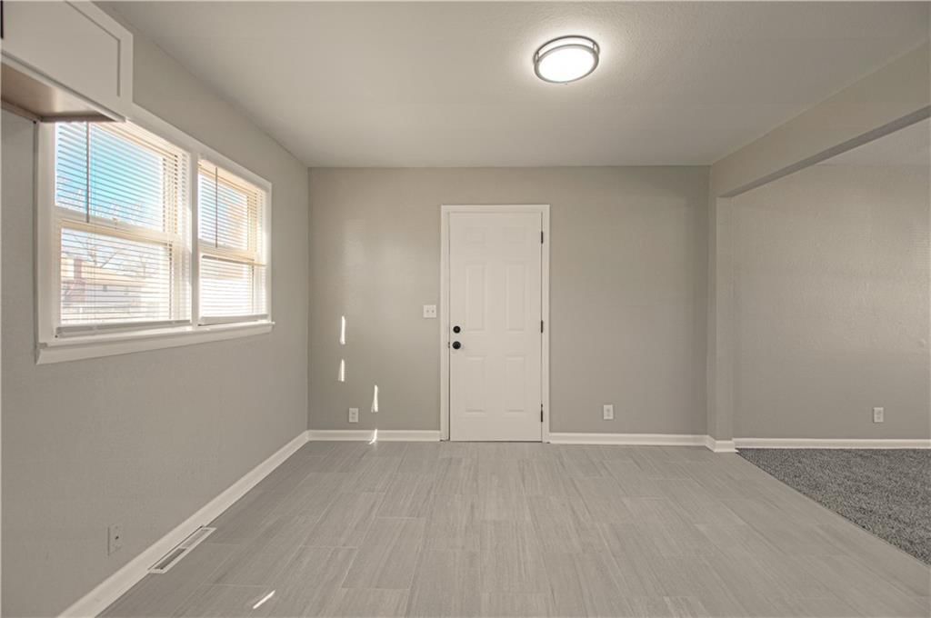 10812 Bennington Street — photo 18