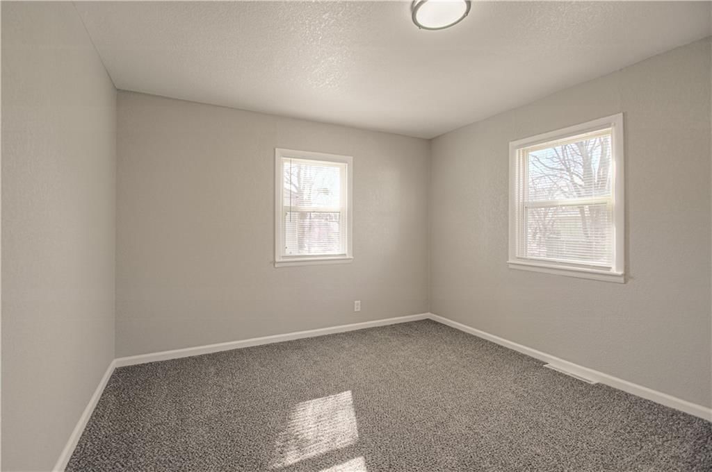 10812 Bennington Street — photo 19