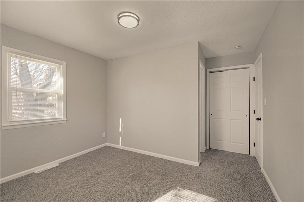 10812 Bennington Street — photo 20