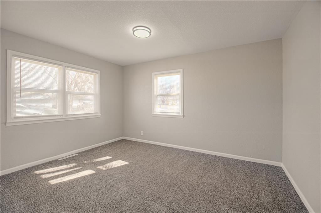 10812 Bennington Street — photo 26