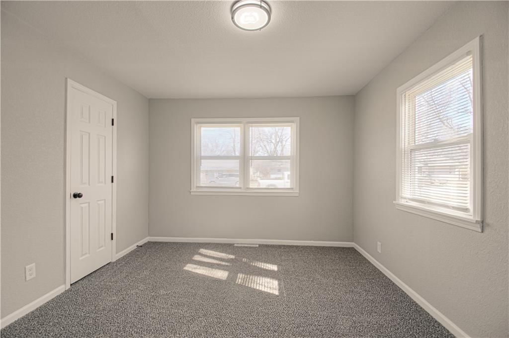 10812 Bennington Street — photo 27