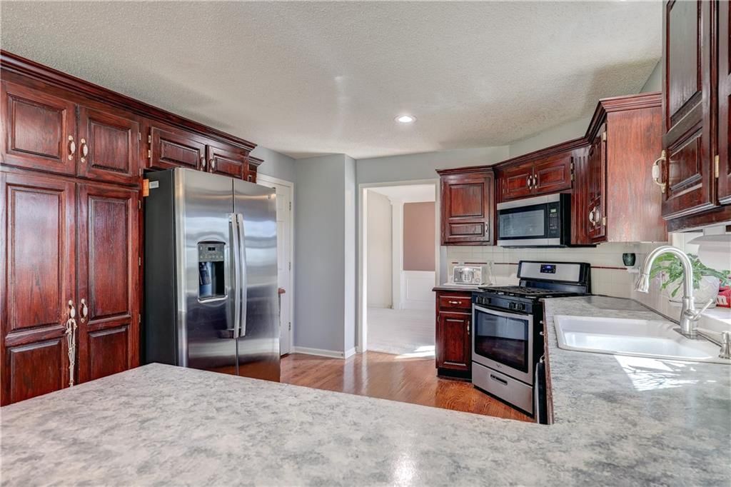 11809 W 115 Street — photo 13