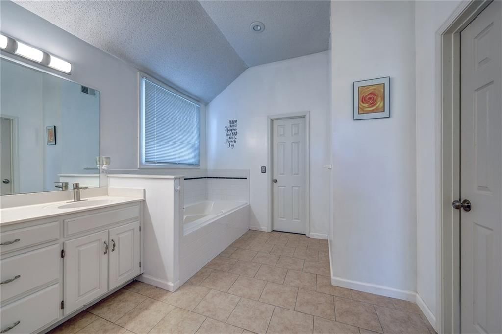 11809 W 115 Street — photo 24