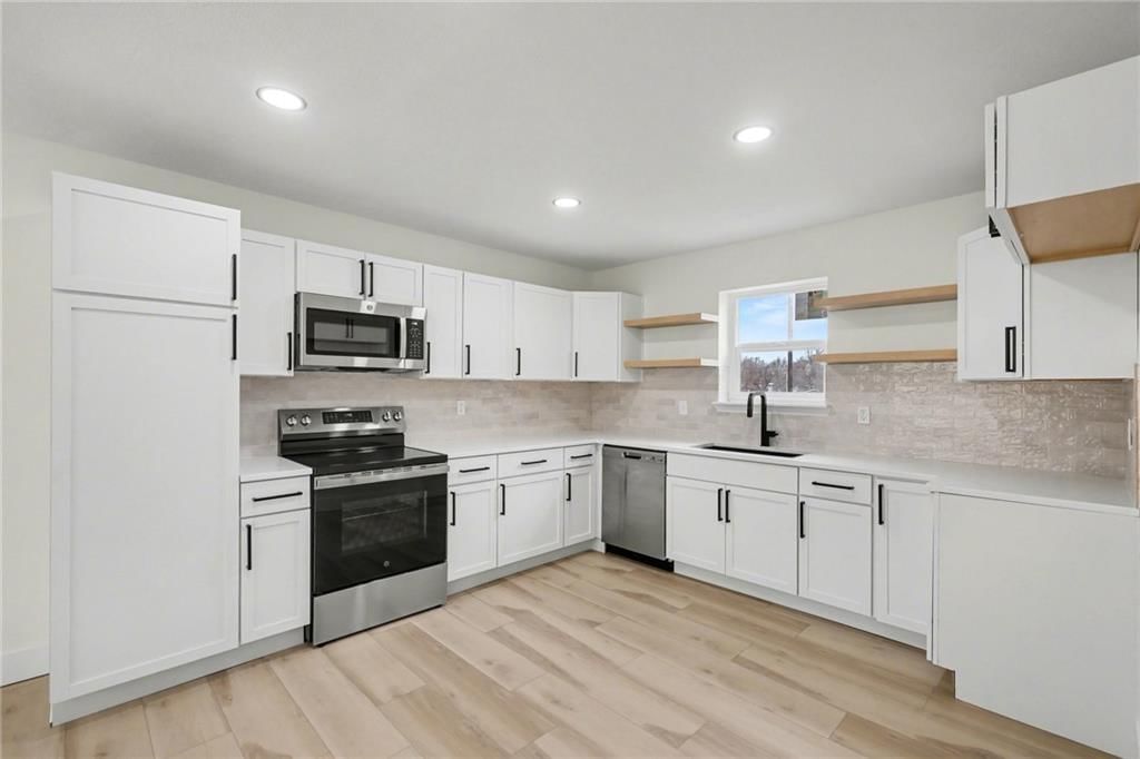 2716 S 46th Street — photo 10
