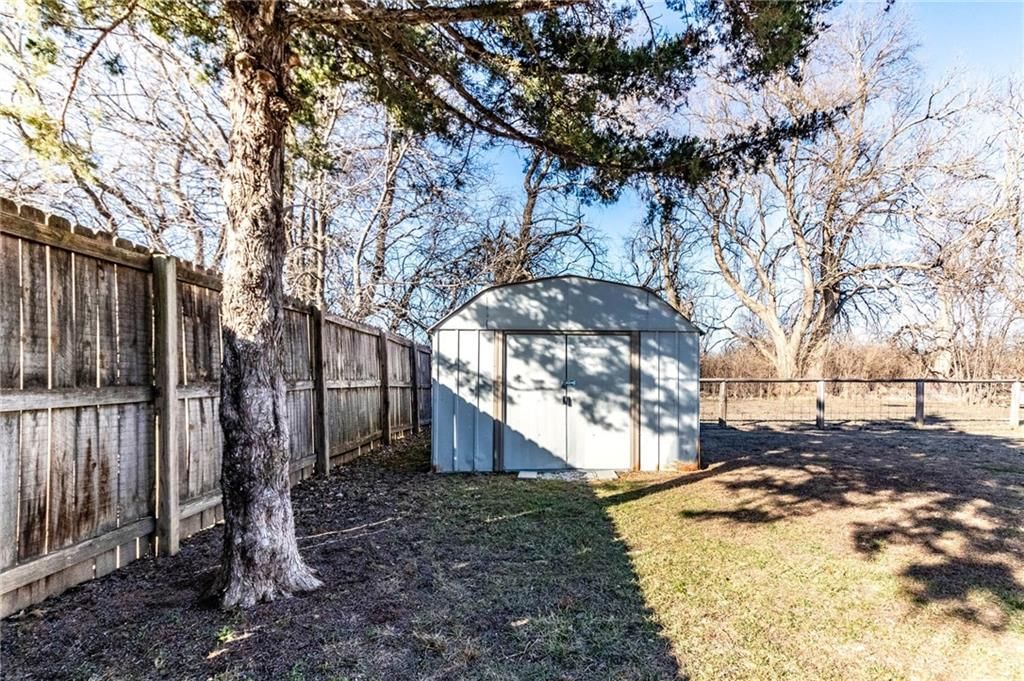977 SE 380 Road — photo 32