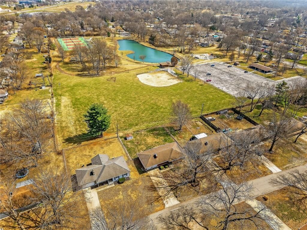 7725 ARLINGTON Avenue — photo 4