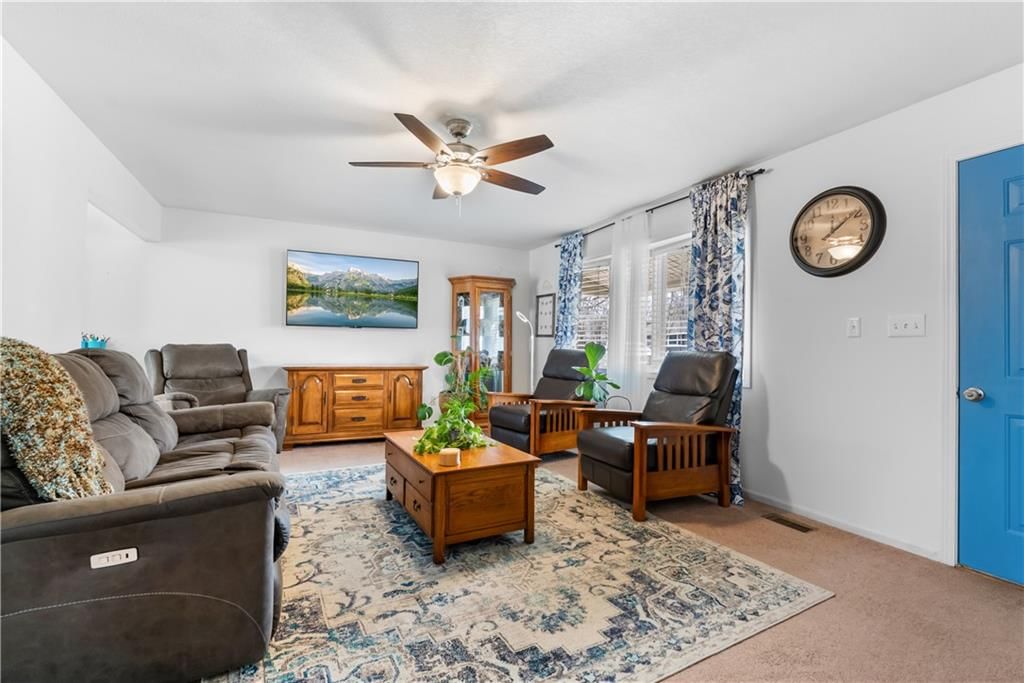 307 E Hickory Street — photo 4