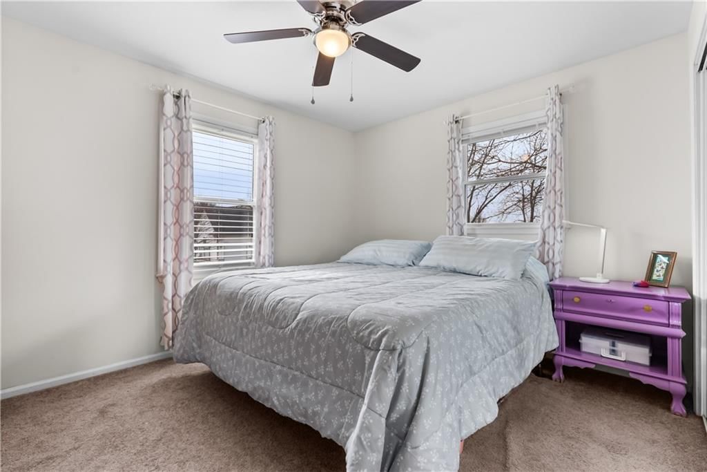 307 E Hickory Street — photo 20
