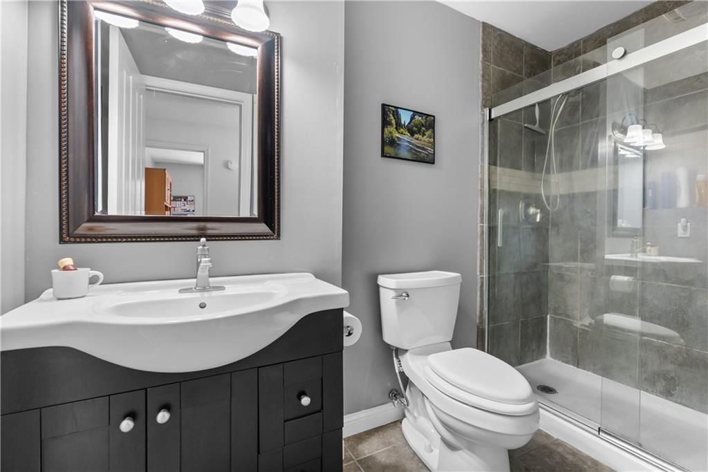 307 E Hickory Street — photo 23
