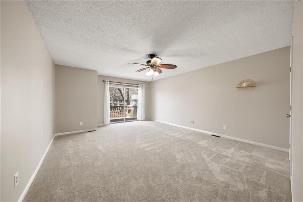 330 Lakeside Drive — photo 16