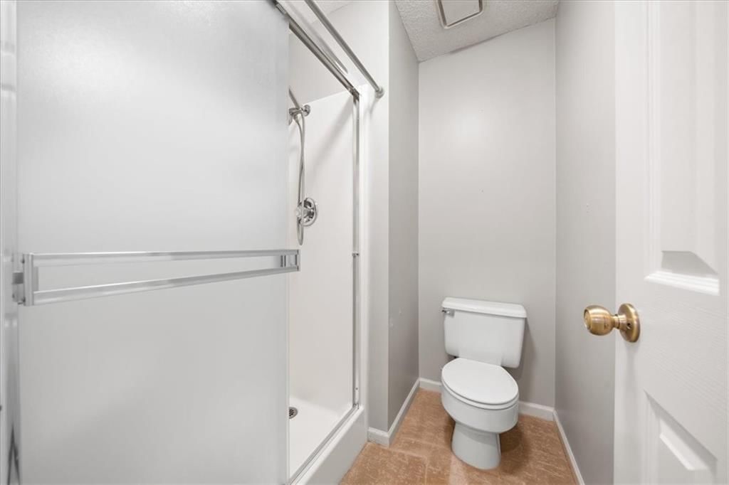 330 Lakeside Drive — photo 18
