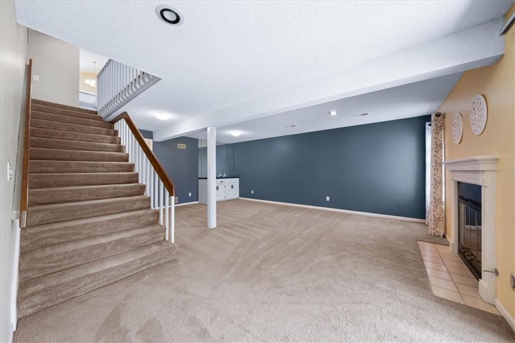 330 Lakeside Drive — photo 21