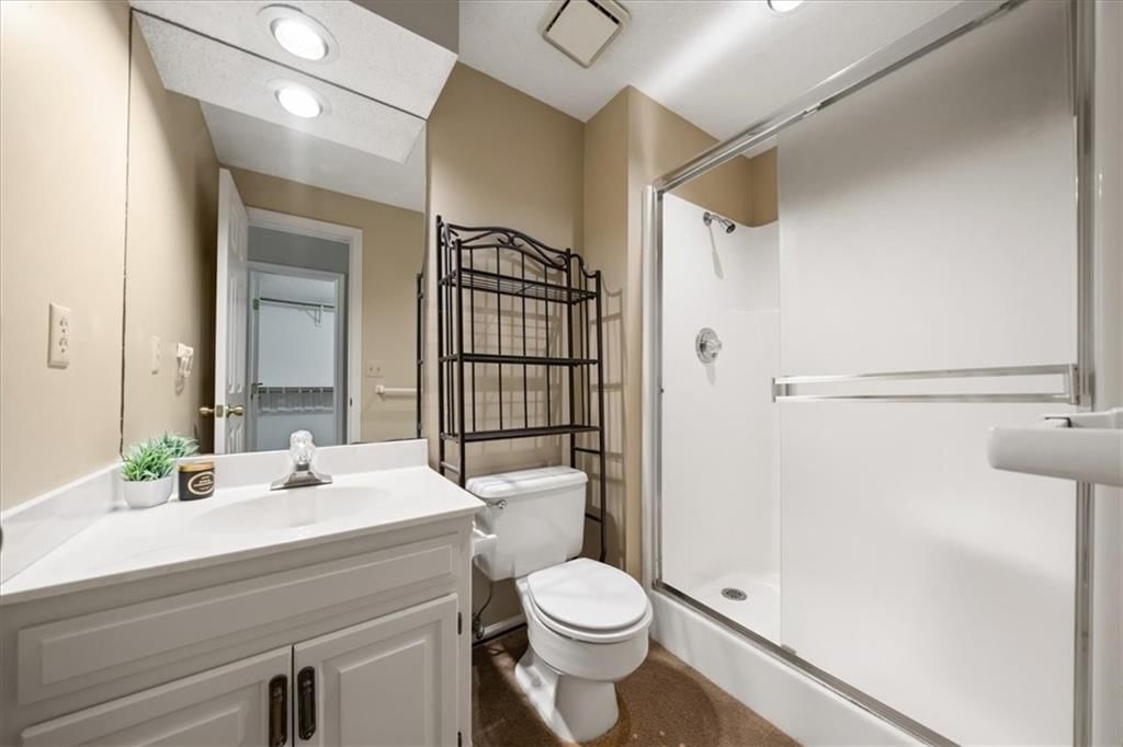 330 Lakeside Drive — photo 24