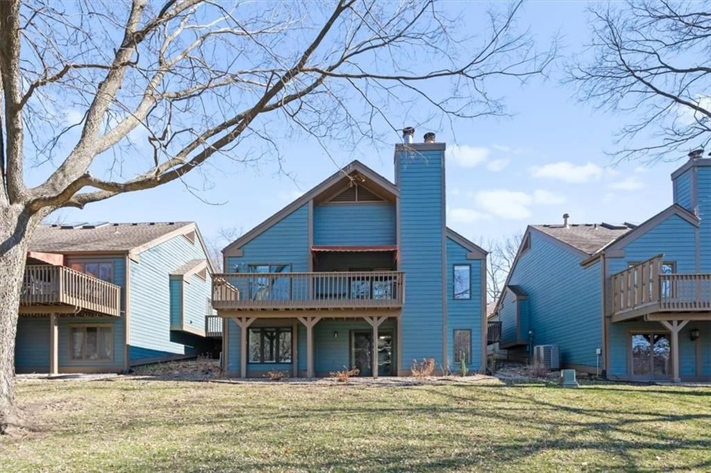 330 Lakeside Drive — photo 26