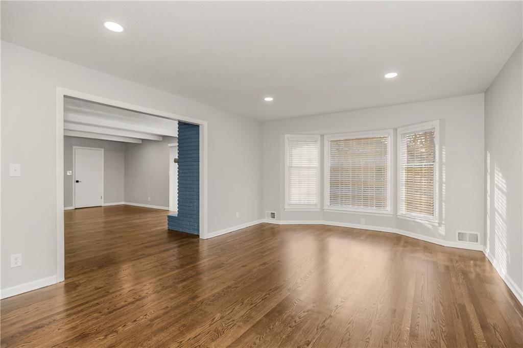 6506 Sterling Avenue — photo 5