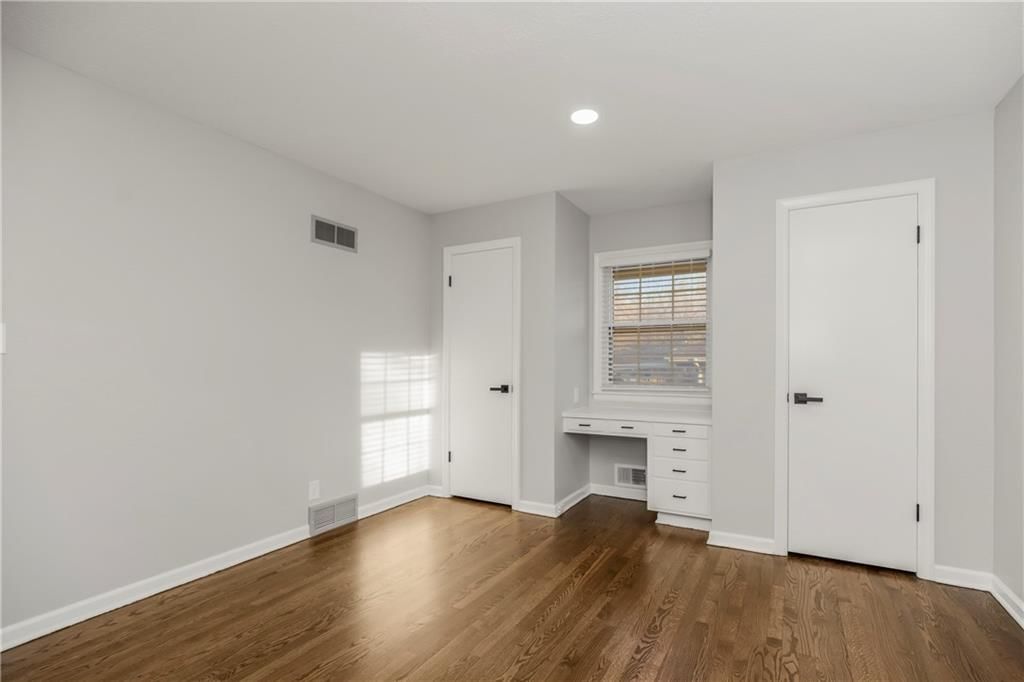 6506 Sterling Avenue — photo 16