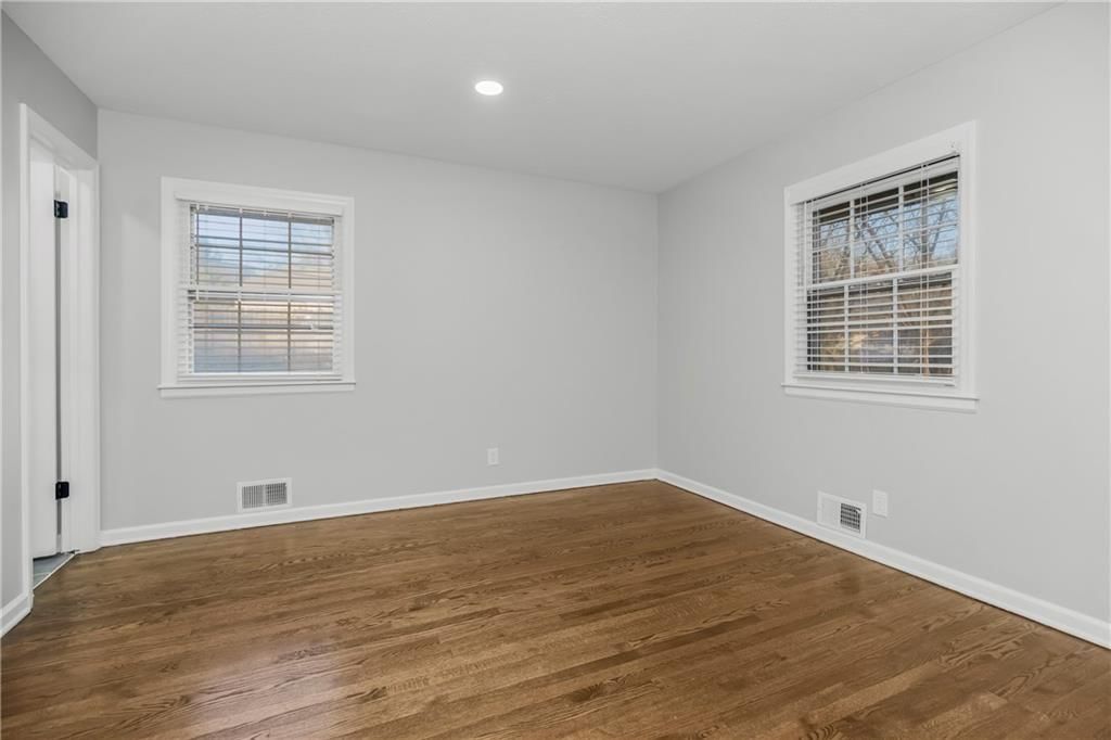 6506 Sterling Avenue — photo 19