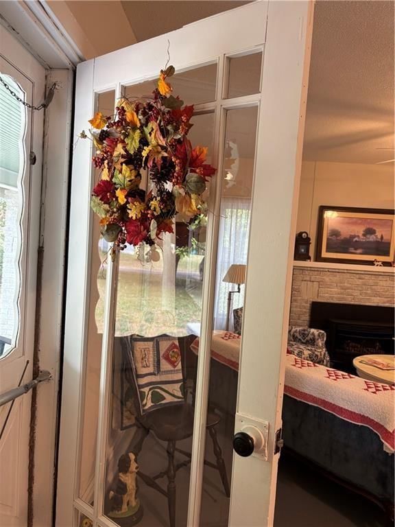324 W Walnut Street — photo 4