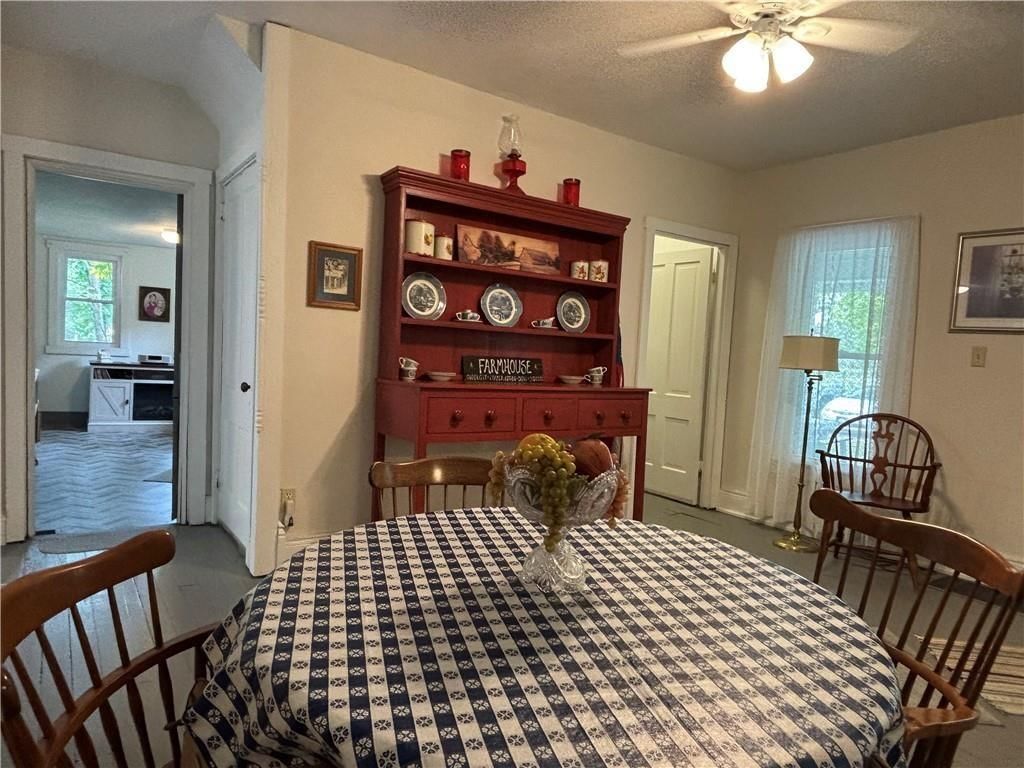 324 W Walnut Street — photo 15