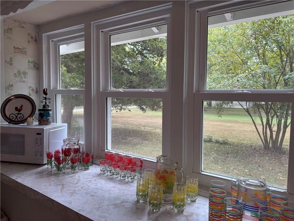 324 W Walnut Street — photo 23