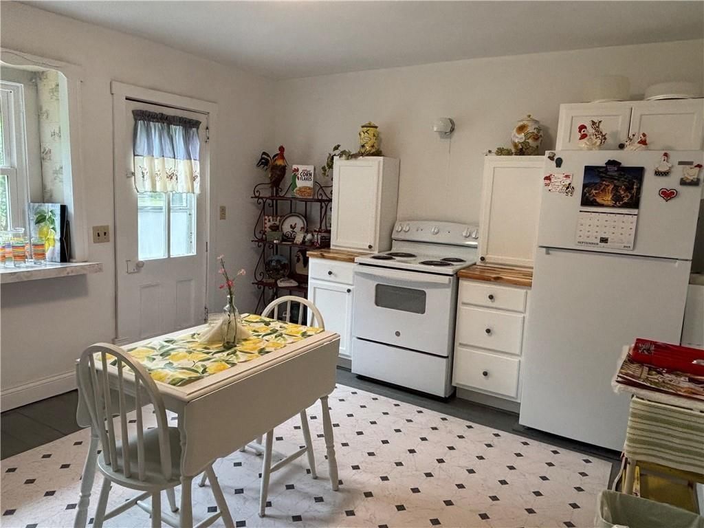 324 W Walnut Street — photo 24