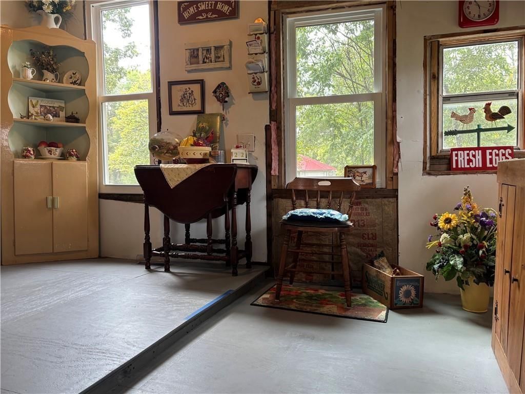 324 W Walnut Street — photo 30