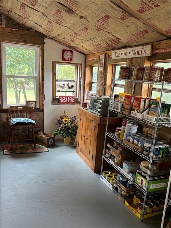 324 W Walnut Street — photo 36