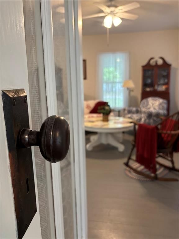324 W Walnut Street — photo 43