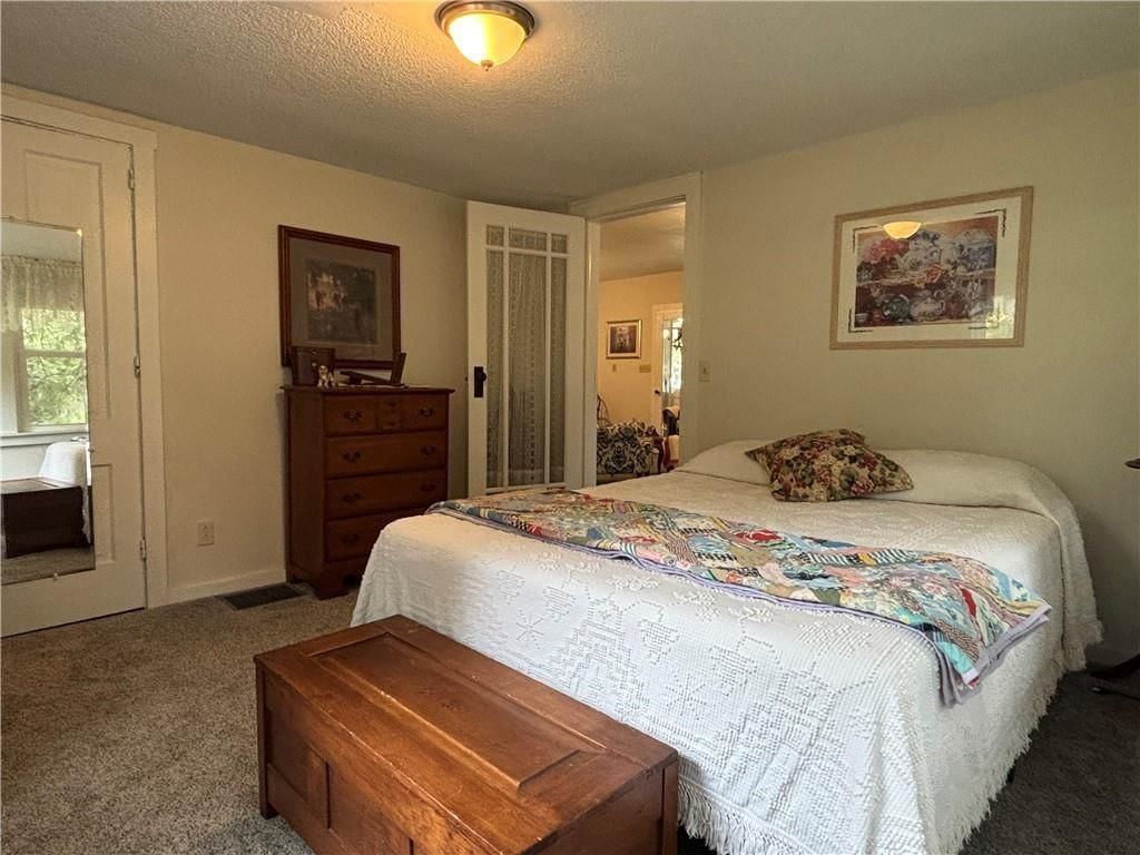 324 W Walnut Street — photo 45