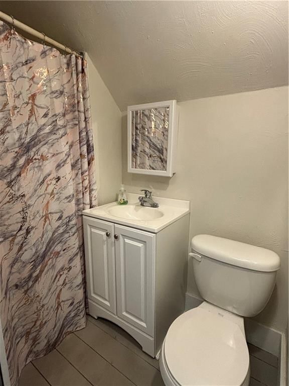 324 W Walnut Street — photo 56