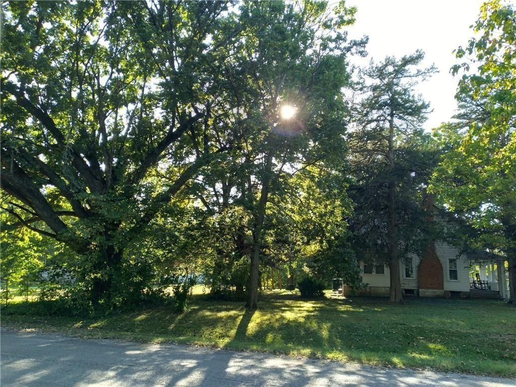 324 W Walnut Street — photo 61
