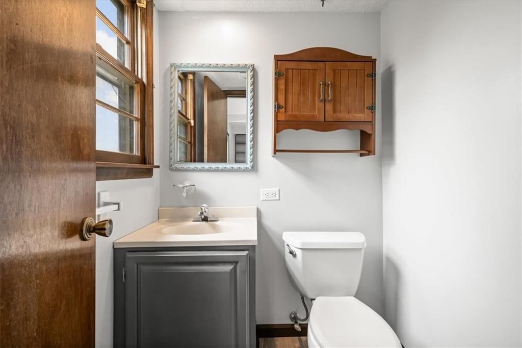 625 N Stevenson Street — photo 22
