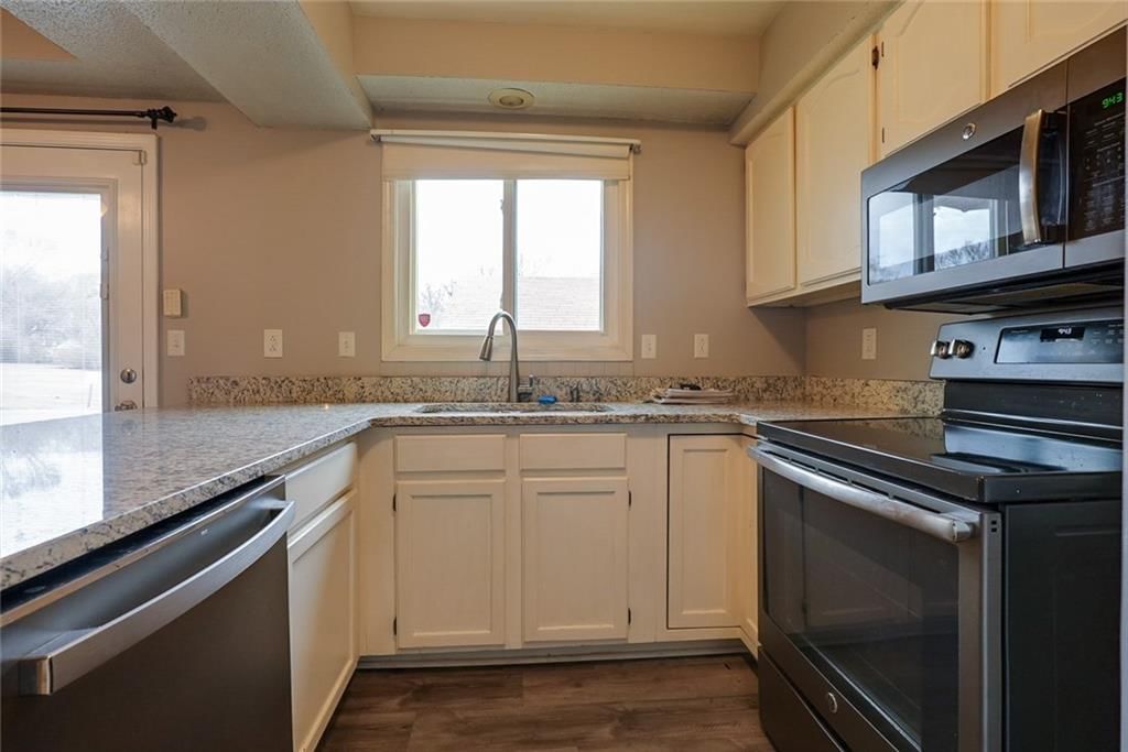 12300 E 43rd Street — photo 10