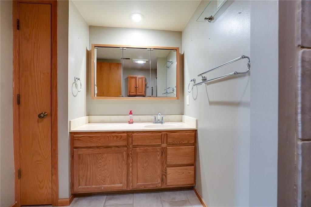 12300 E 43rd Street — photo 17