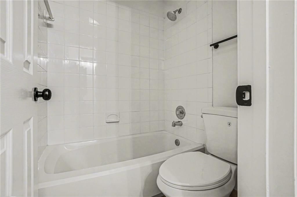 21320 W 98th Street — photo 26