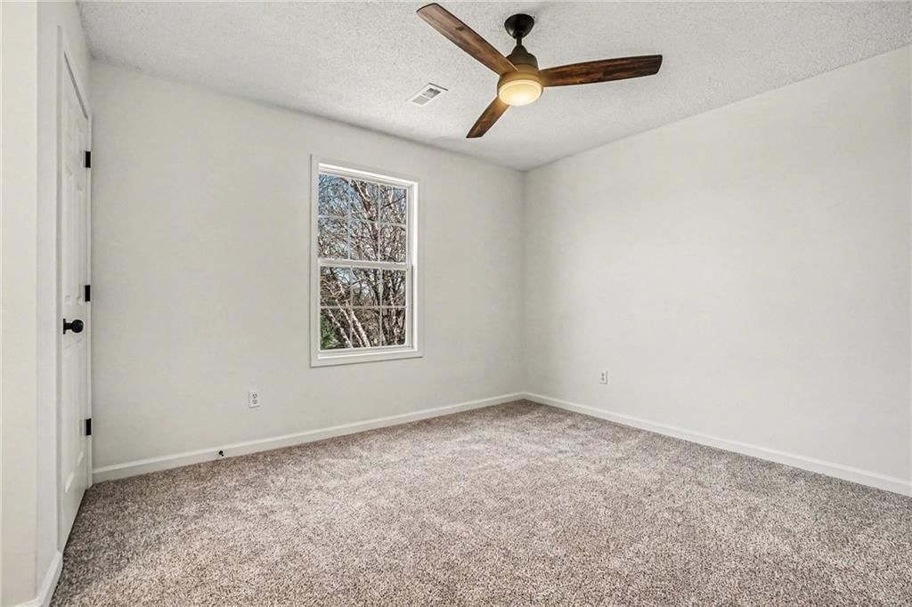 21320 W 98th Street — photo 27