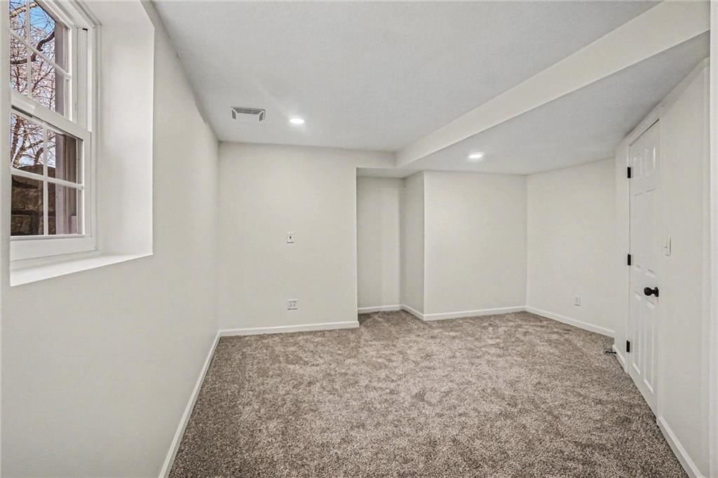 21320 W 98th Street — photo 34