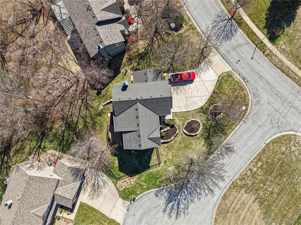 21320 W 98th Street — photo 39