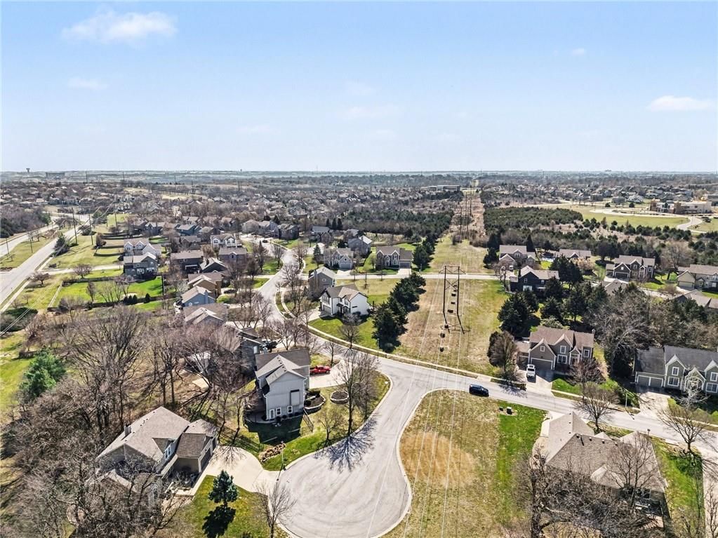 21320 W 98th Street — photo 40